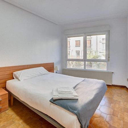 Apartamento Breton De Los Herreros Logroño Exterior foto