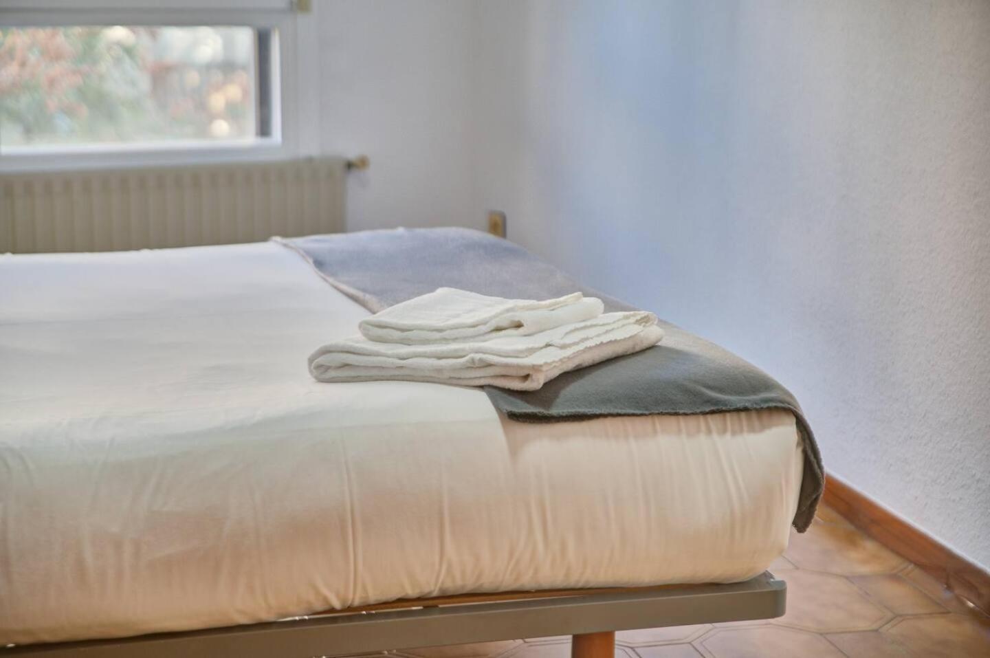 Apartamento Breton De Los Herreros Logroño Exterior foto