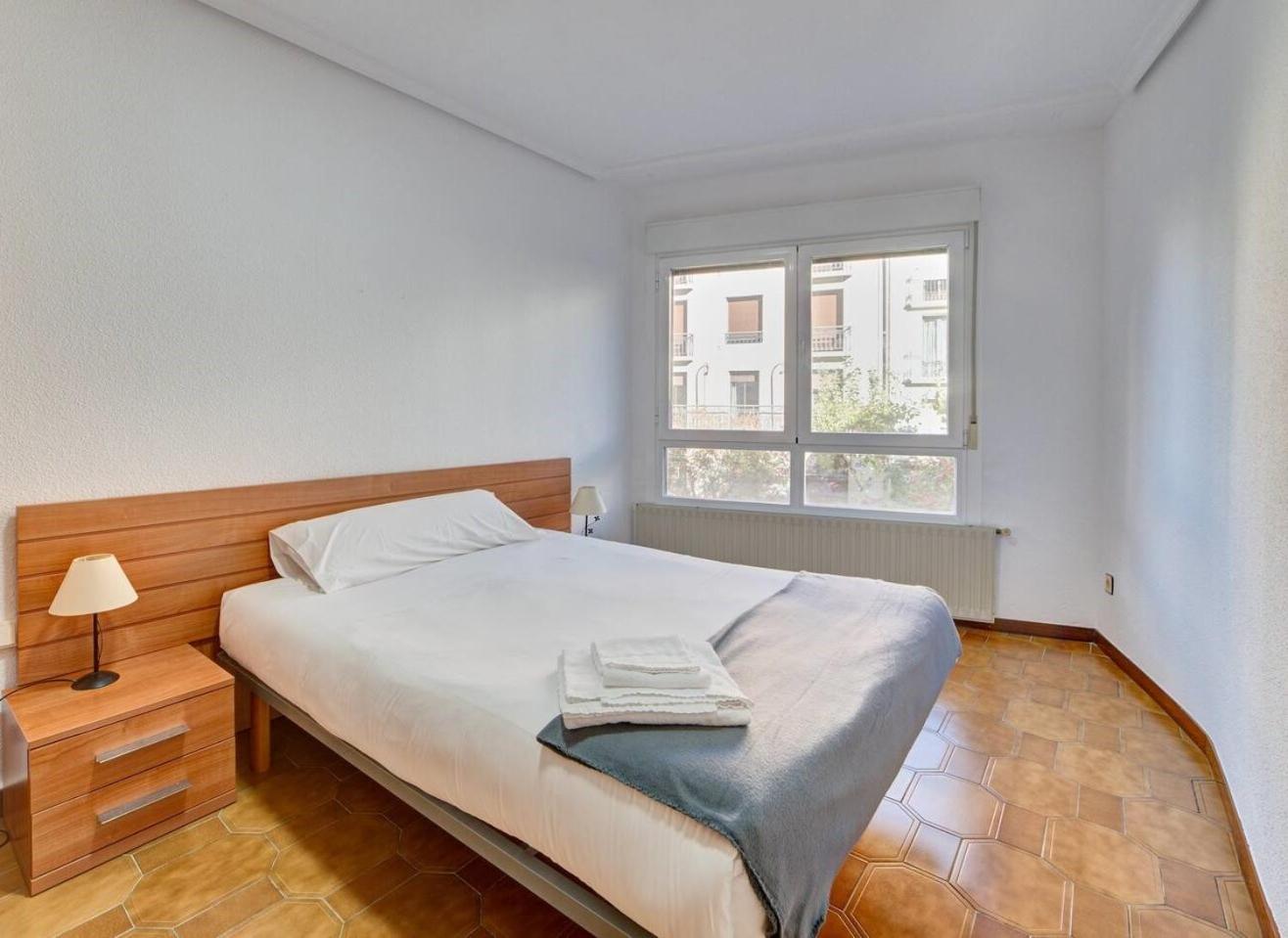 Apartamento Breton De Los Herreros Logroño Exterior foto