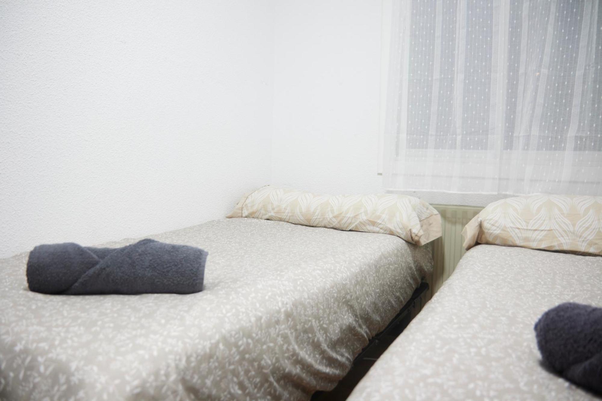 Apartamento Breton De Los Herreros Logroño Exterior foto